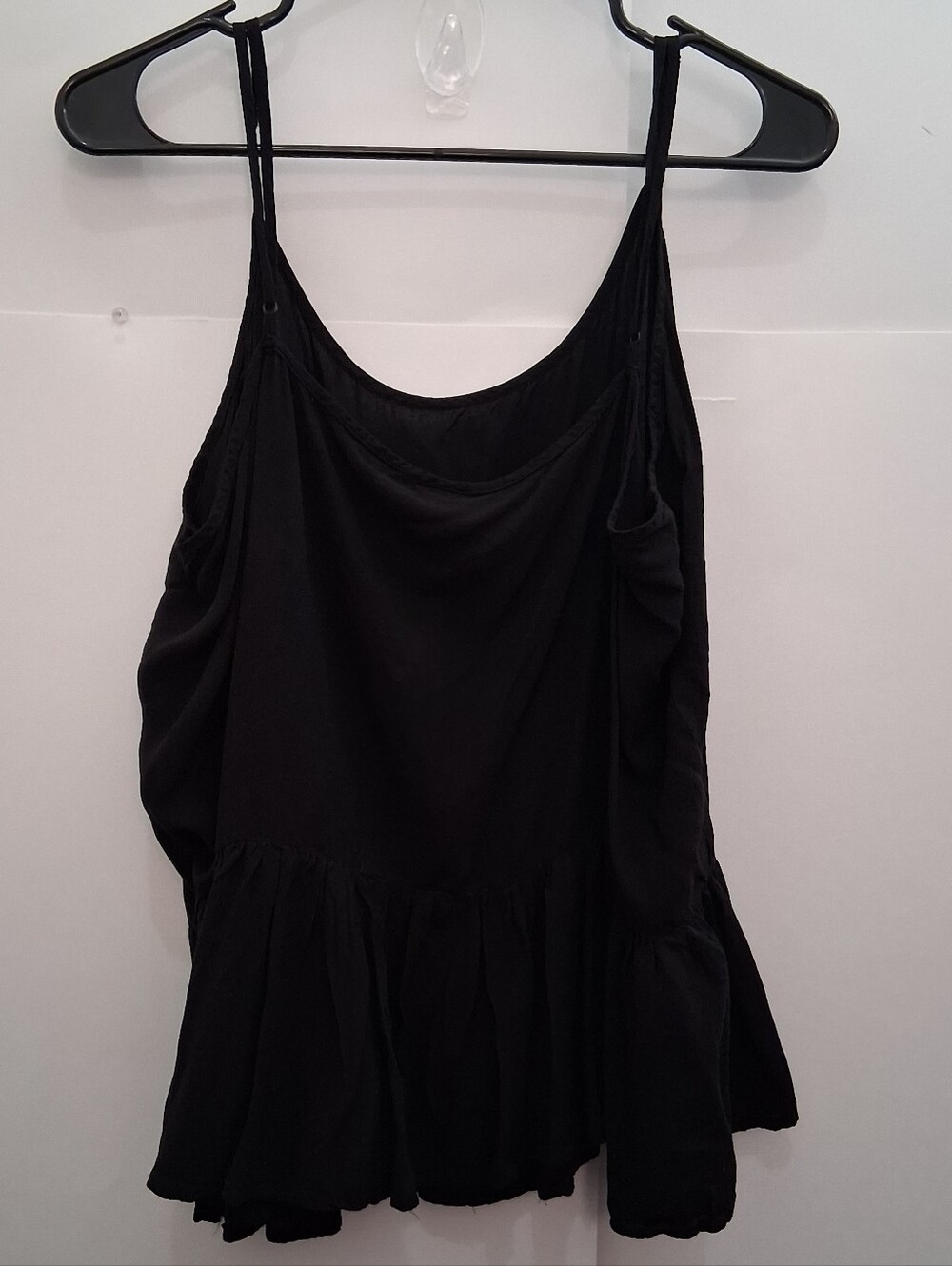 Old Navy Black Ruffle-Hem Cami Tank Size XXL Fit 1X - Picture 2 of 5